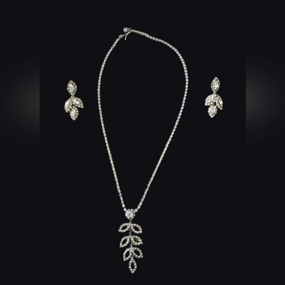 Vintage 1980's Rhinestone Necklace Set